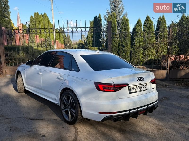 Седан Audi A4 2017 в Киеве