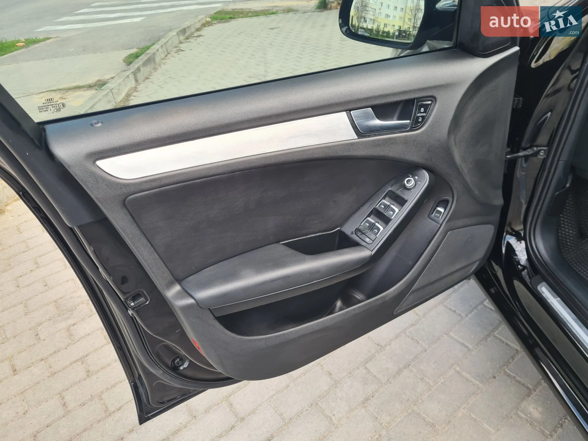 2012 Audi A4 - мініатюра 16