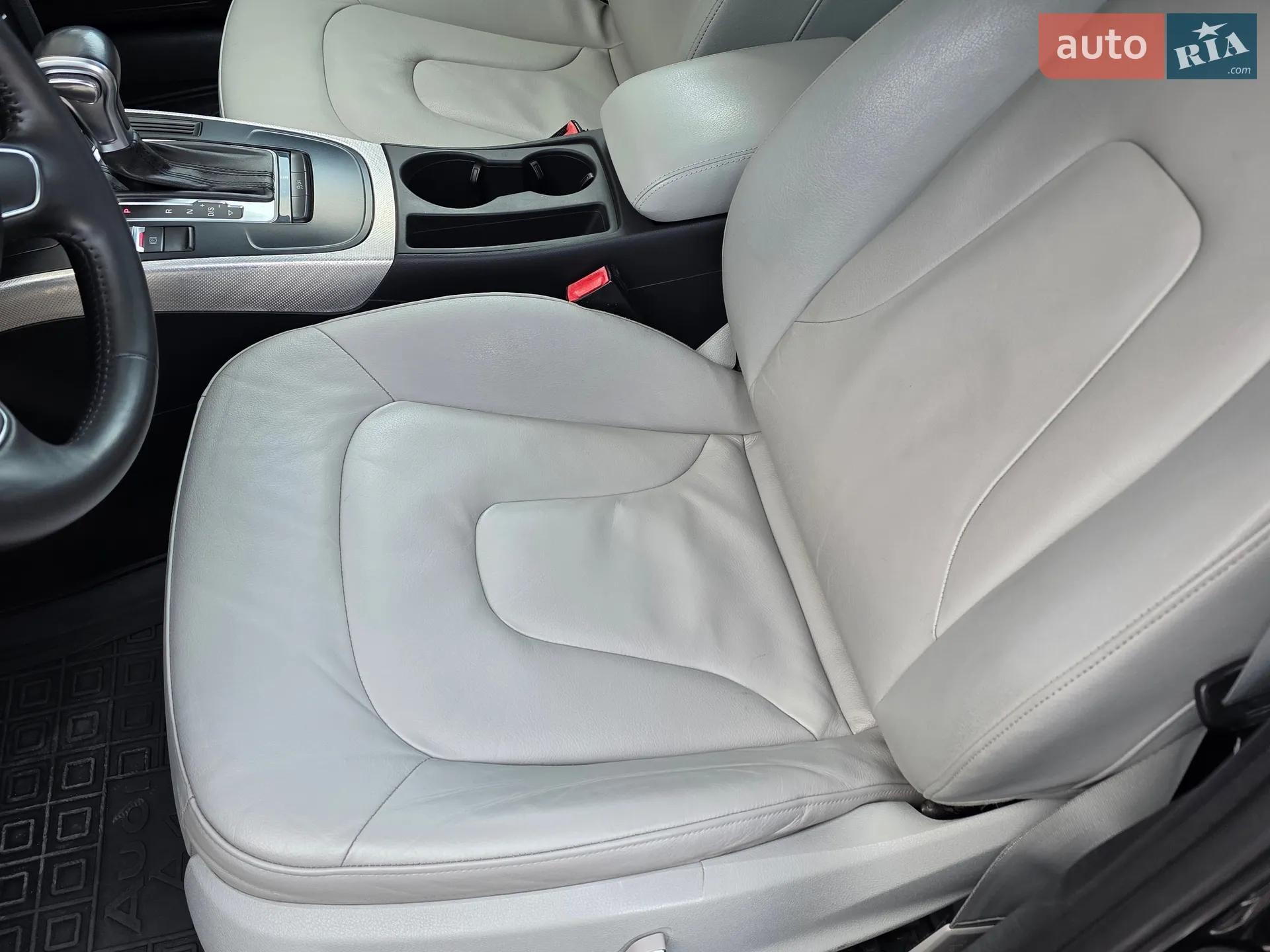 2012 Audi A4 - мініатюра 25
