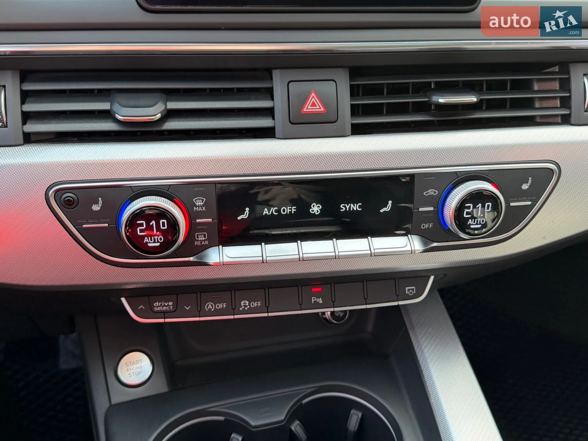 2015 Audi A4 - мініатюра 16