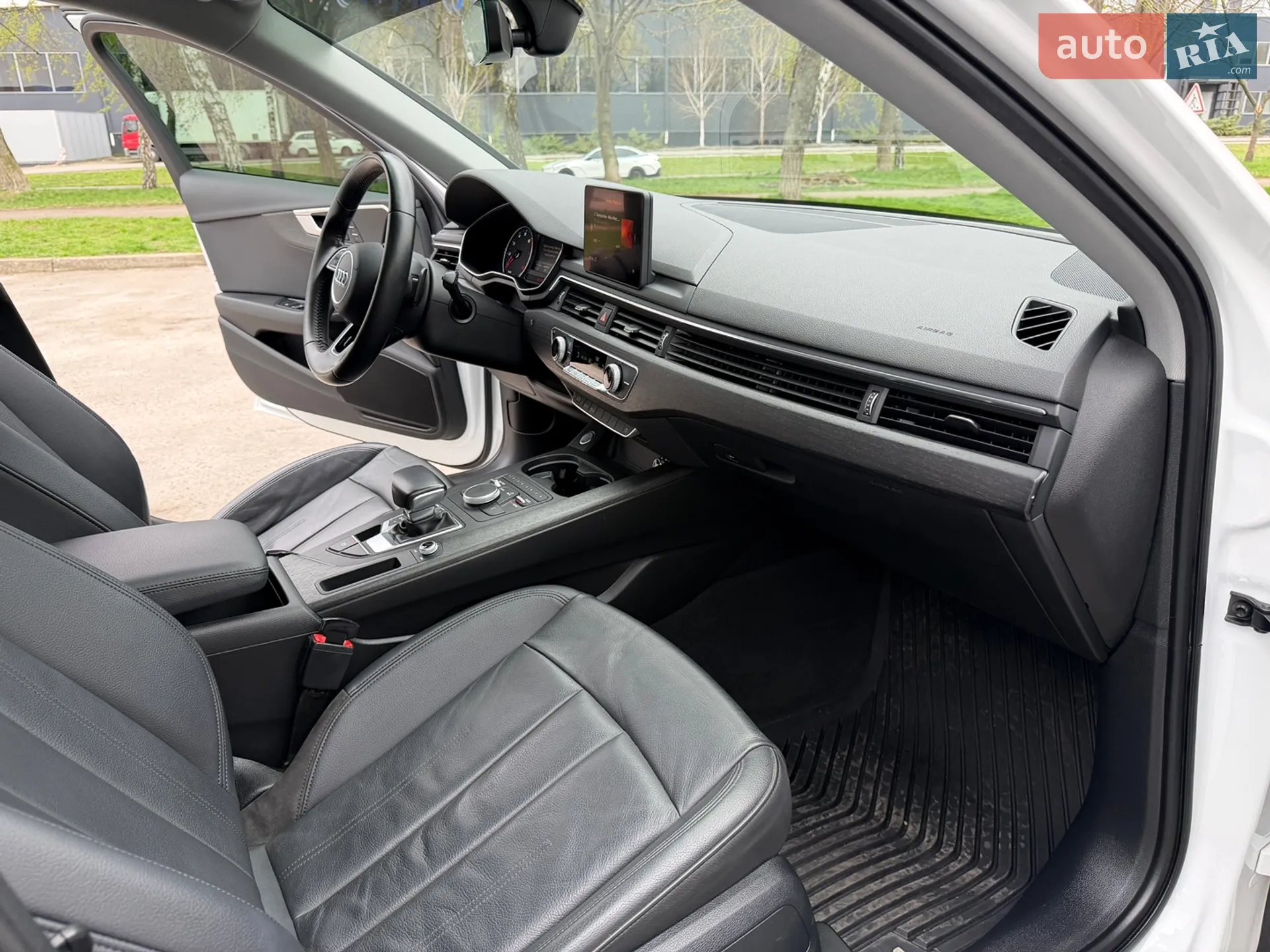2016 Audi A4 - мініатюра 22