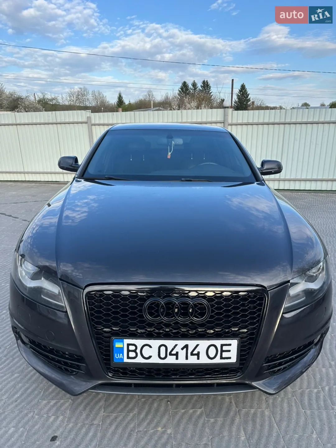 2010 Audi A4 - мініатюра 2