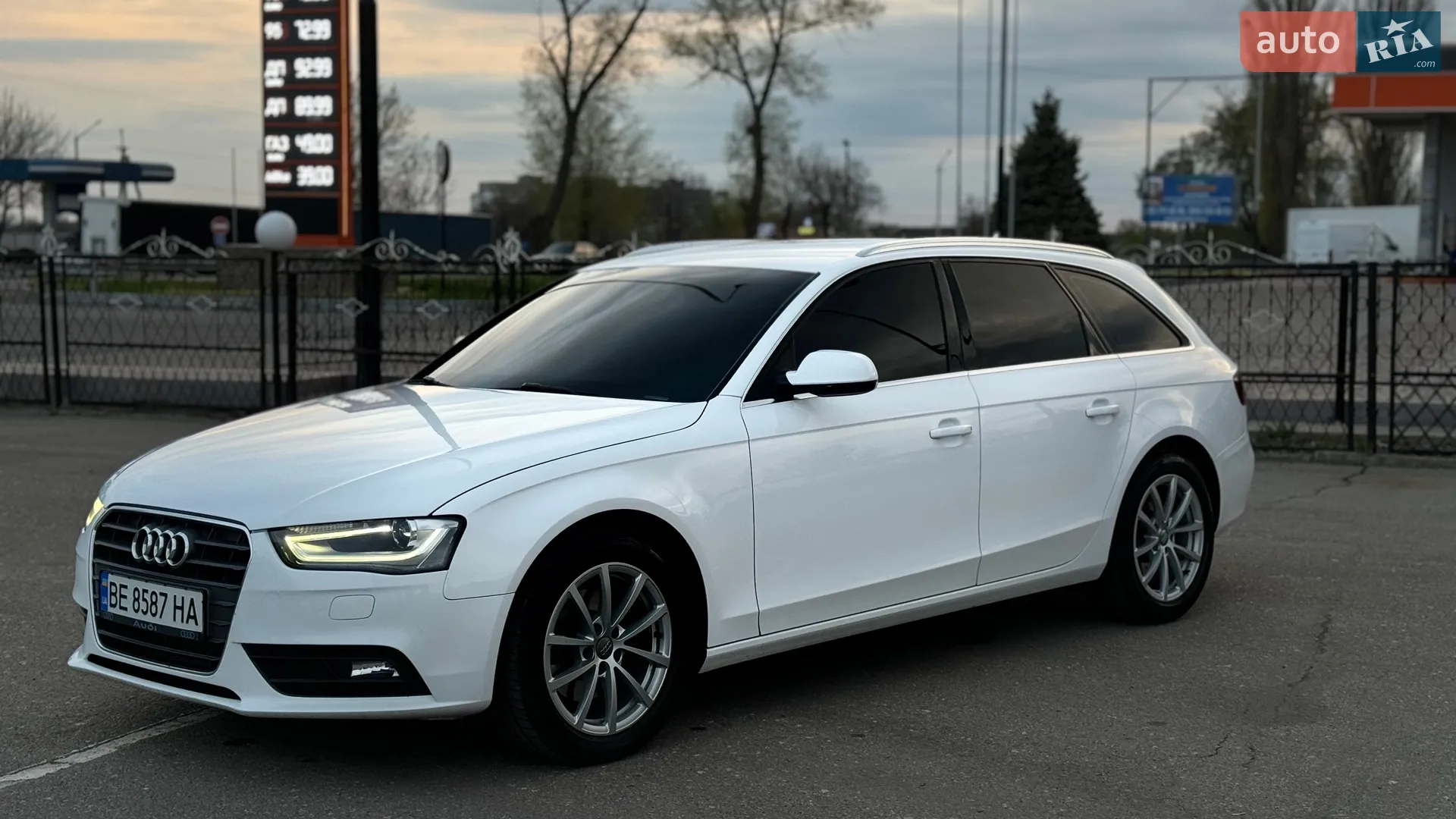 2013 Audi A4 - мініатюра 2