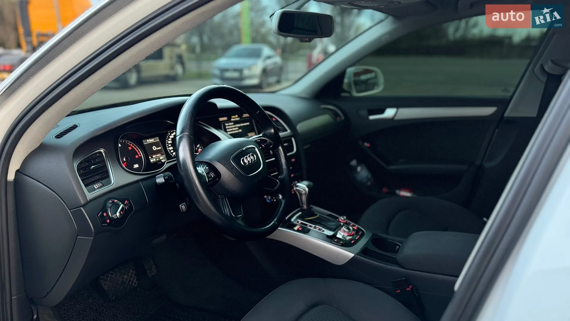 2013 Audi A4 - мініатюра 23