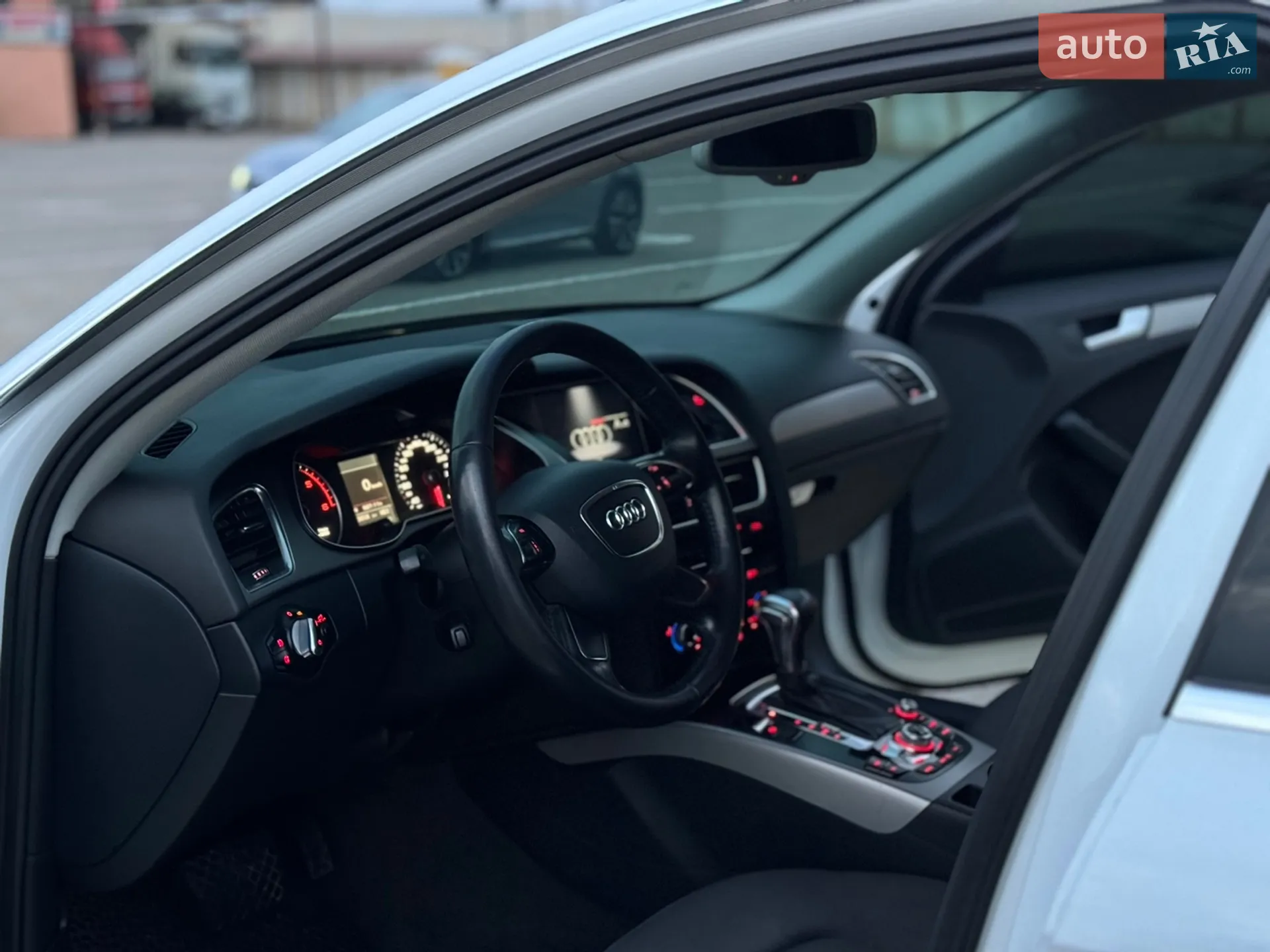 2013 Audi A4 - мініатюра 45