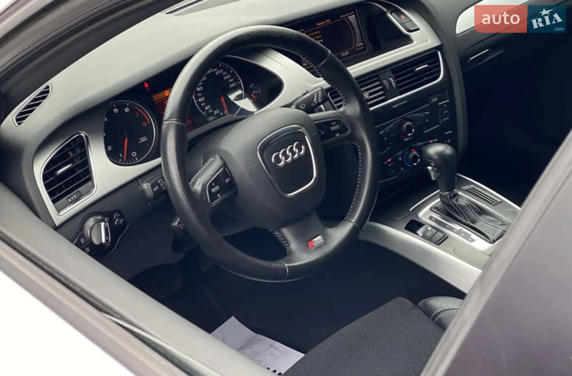 2011 Audi A4 - мініатюра 6