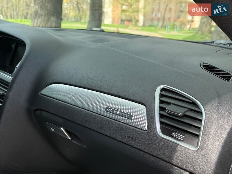 Седан Audi A4 2014 в Хмельницком