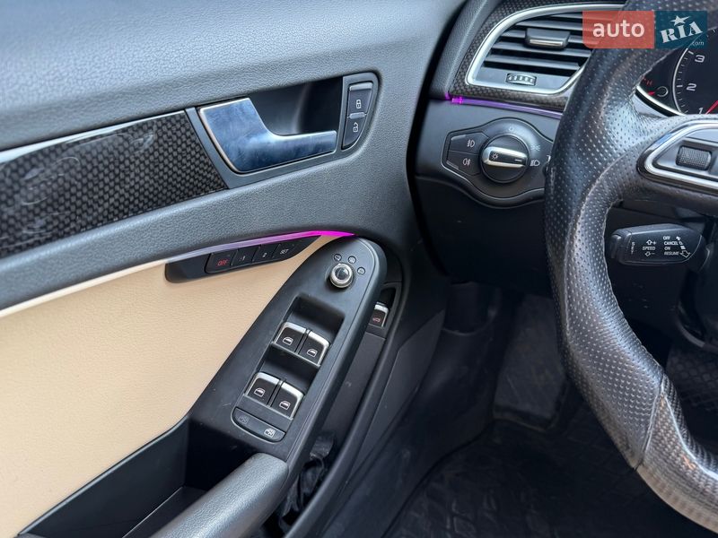 Седан Audi A4 2015 в Львове