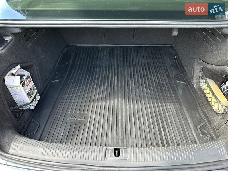 Седан Audi A4 2017 в Виннице