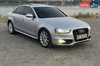 Седан Audi A4 2015 в Івано-Франківську