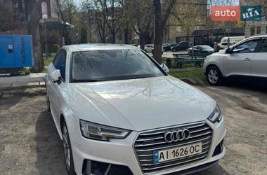 Седан Audi A4 2019 в Киеве