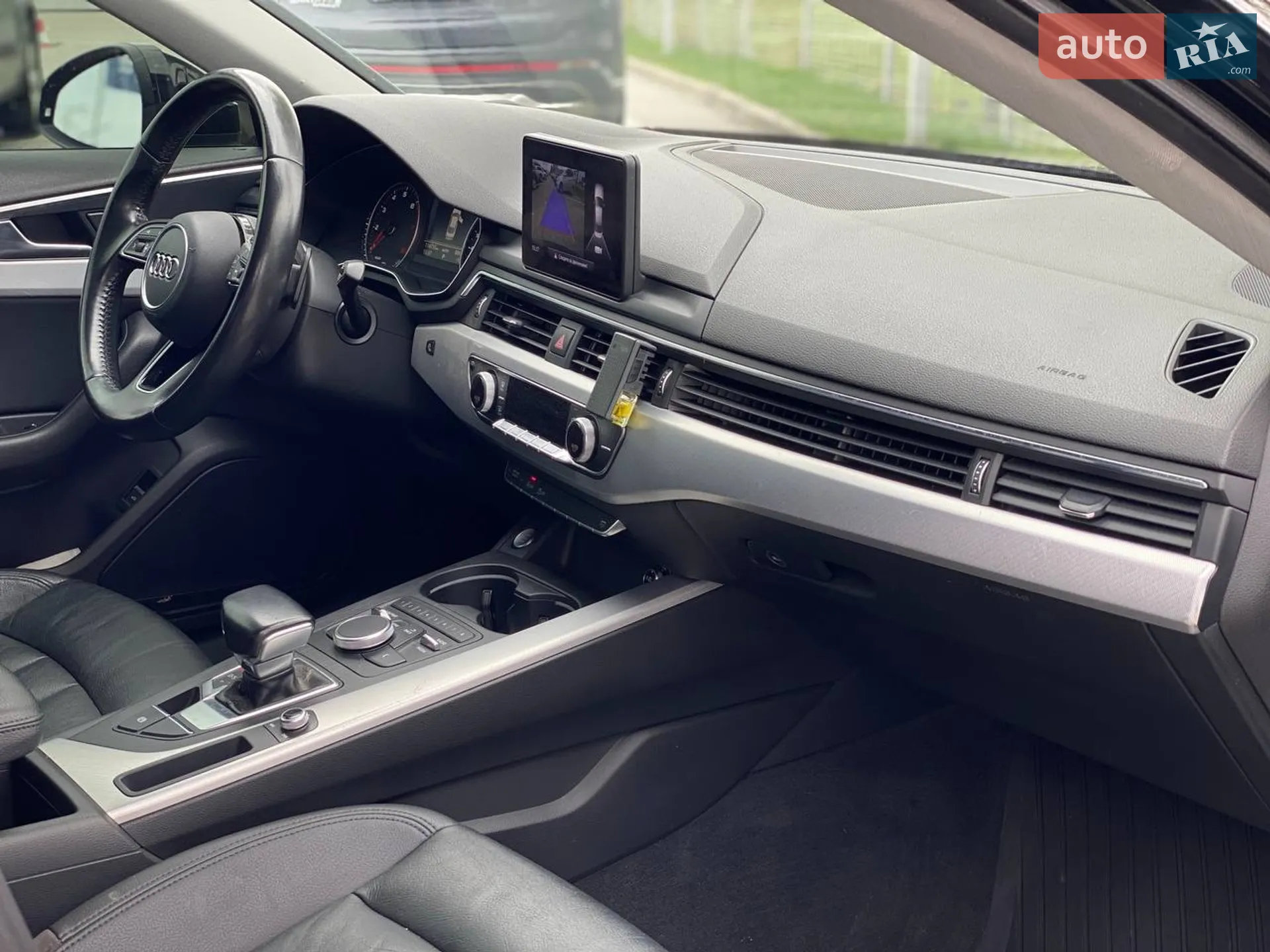 2017 Audi A4 - мініатюра 13