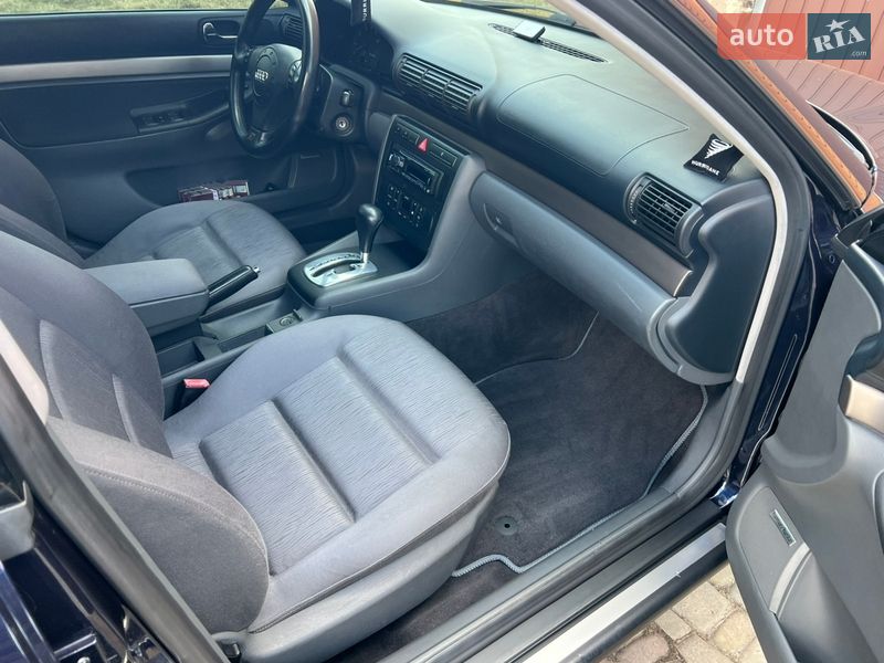 Универсал Audi A4 2000 в Луцке