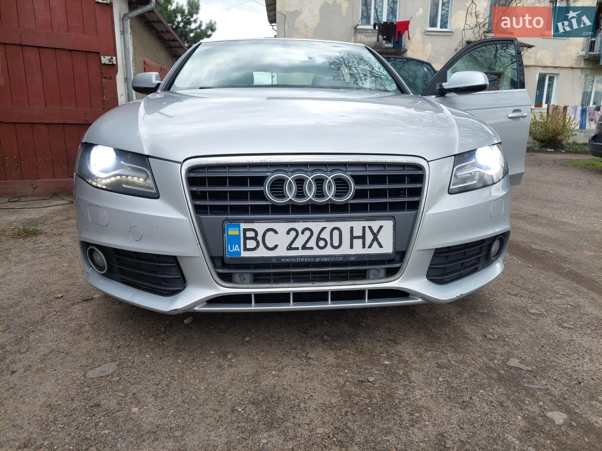 2010 Audi A4 - мініатюра 5