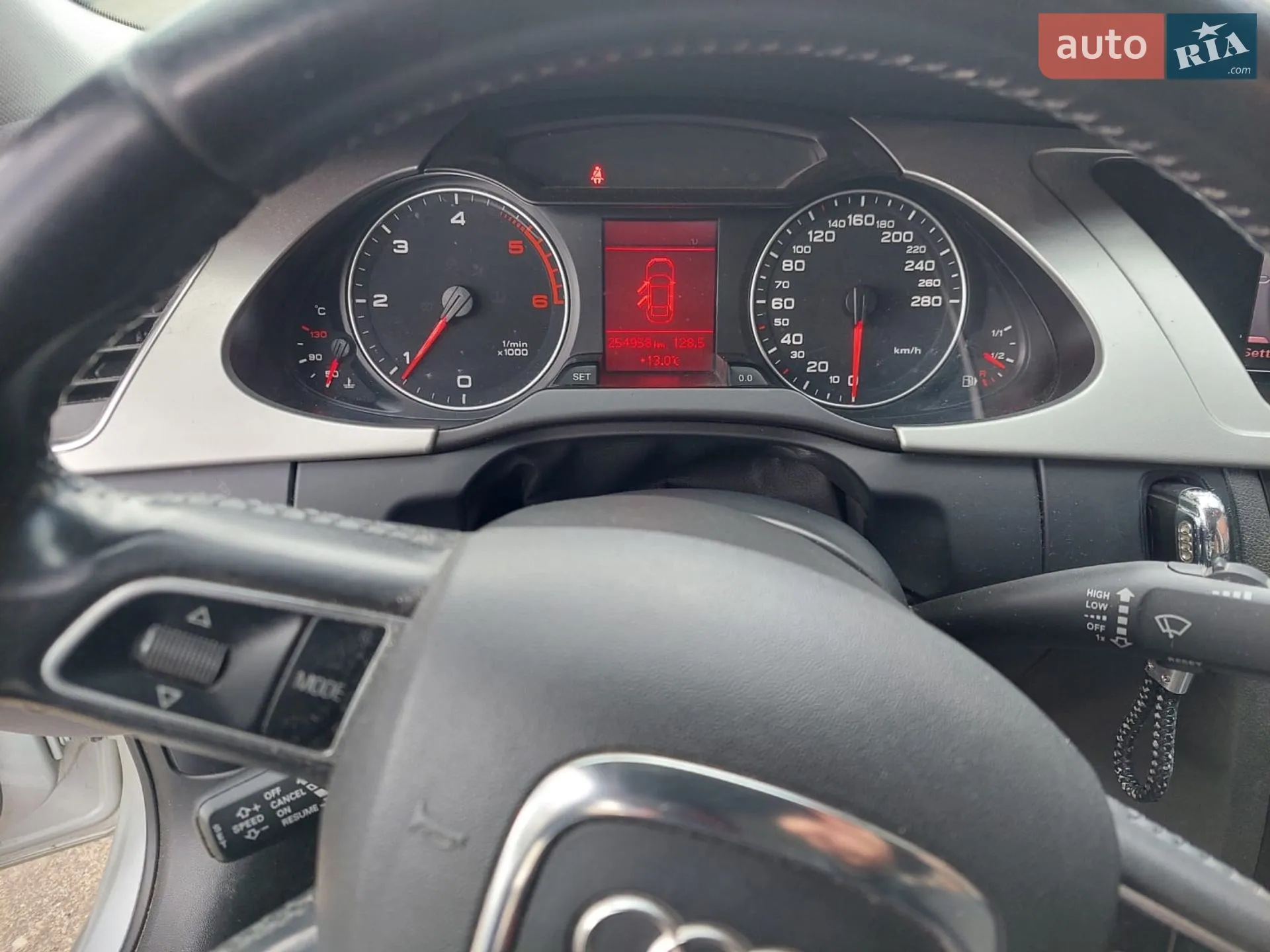 2010 Audi A4 - мініатюра 7