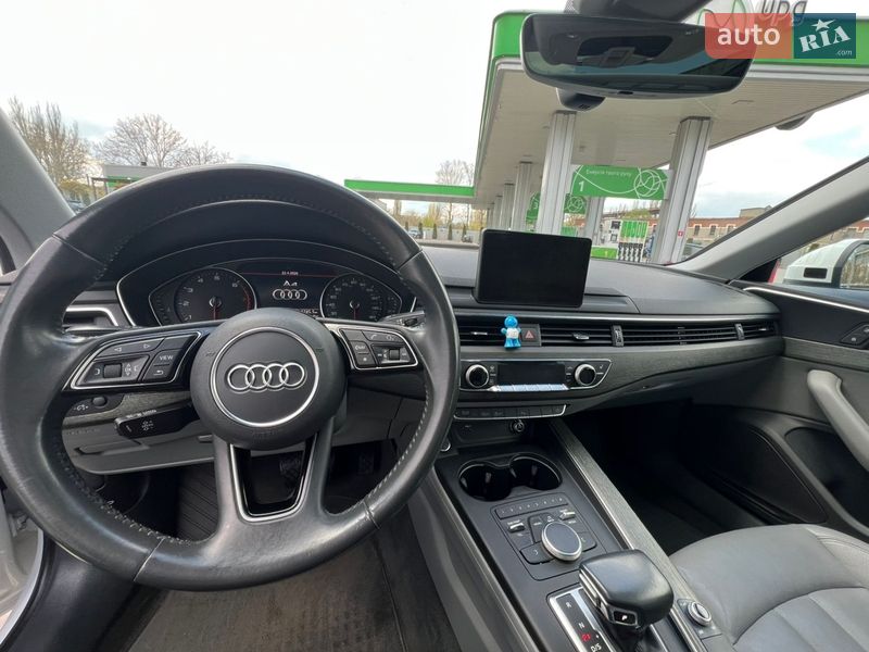Седан Audi A4 2019 в Одессе