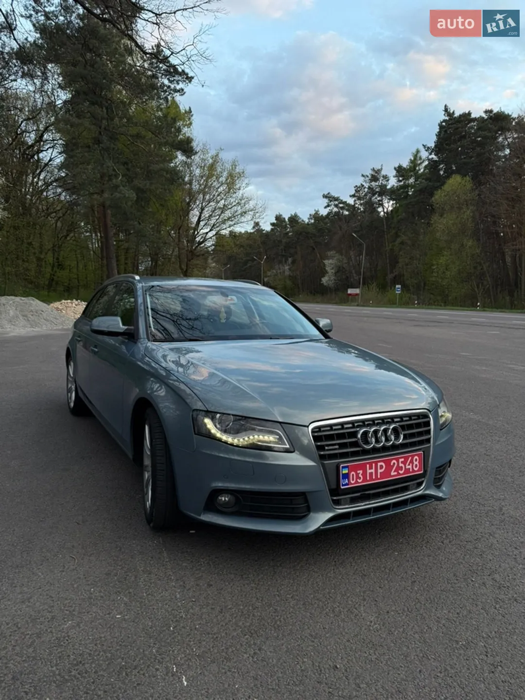 2010 Audi A4 - мініатюра 2