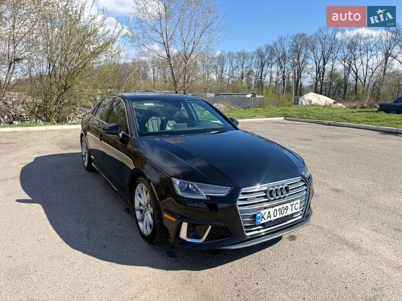 Седан Audi A4 2019 в Киеве
