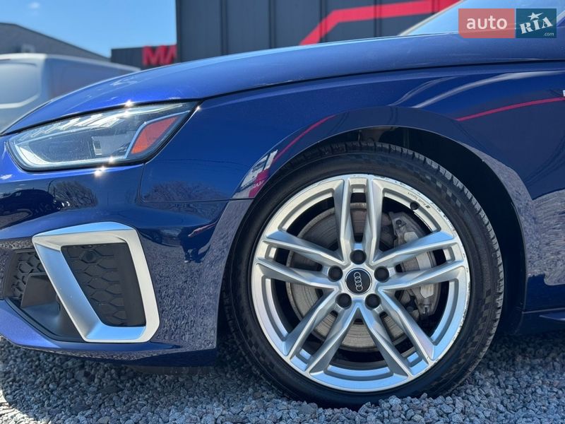 Седан Audi A4 2020 в Луцьку