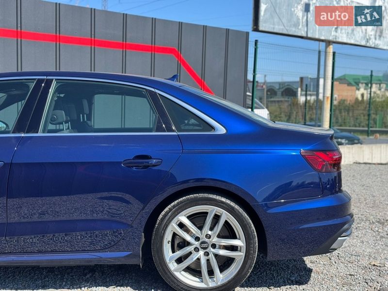 Седан Audi A4 2020 в Луцьку