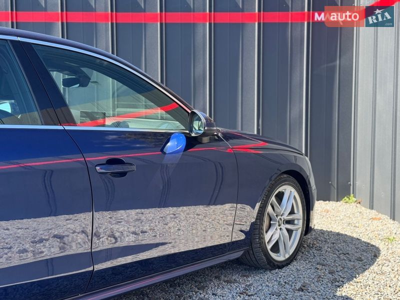Седан Audi A4 2020 в Луцьку