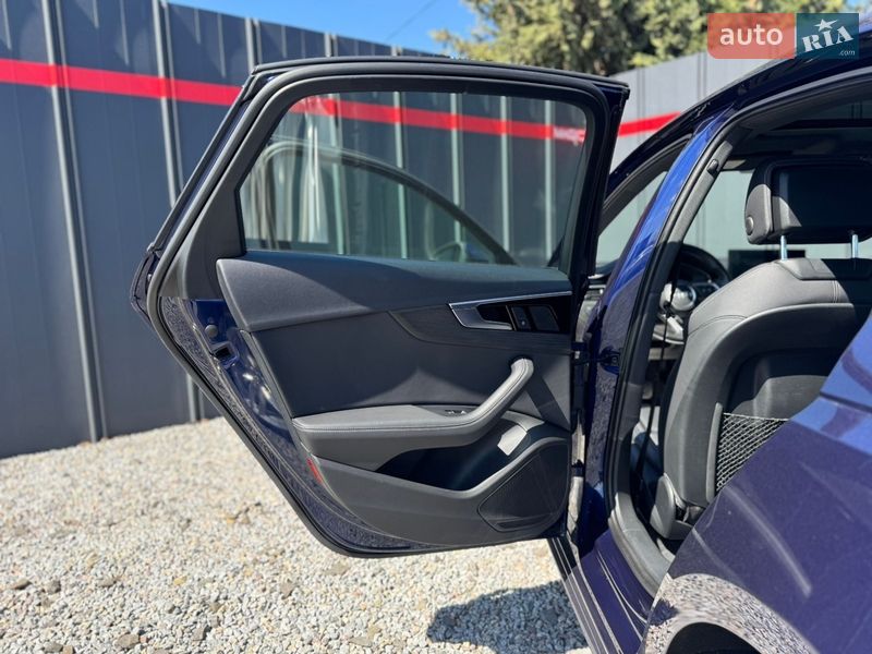 Седан Audi A4 2020 в Луцьку