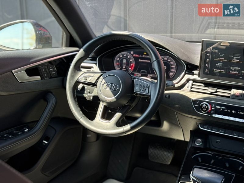 Седан Audi A4 2020 в Луцьку