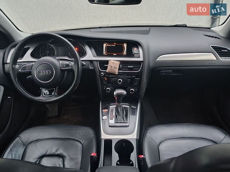 Седан Audi A4 2015 в Сокале