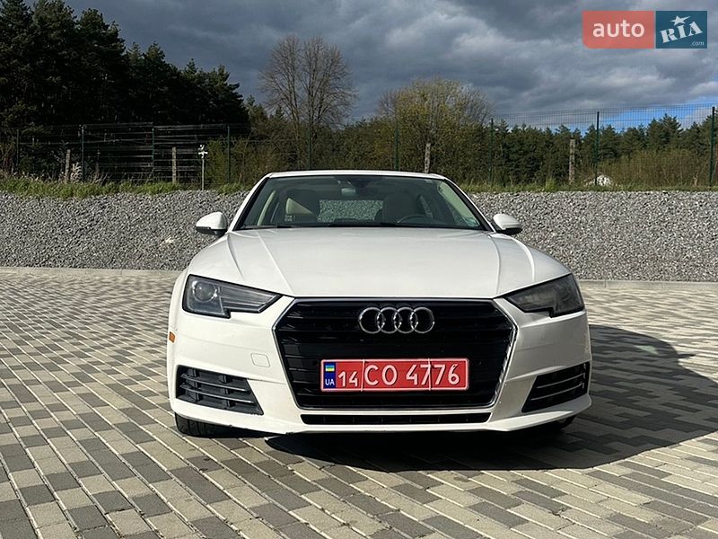 Седан Audi A4 2017 в Львове