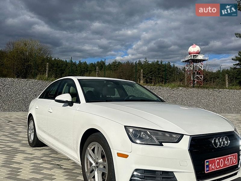 Седан Audi A4 2017 в Львове