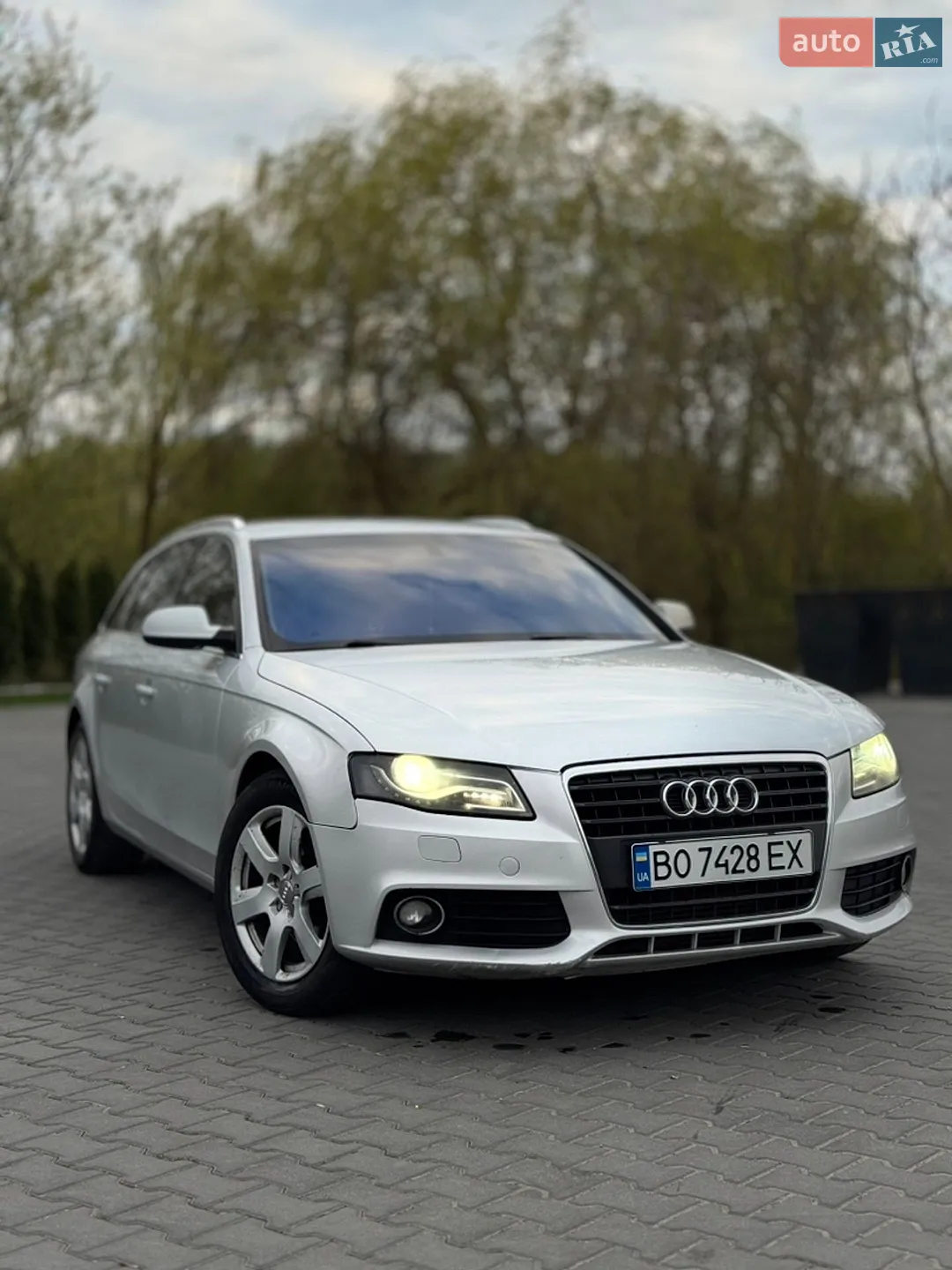 2011 Audi A4 - фото 1
