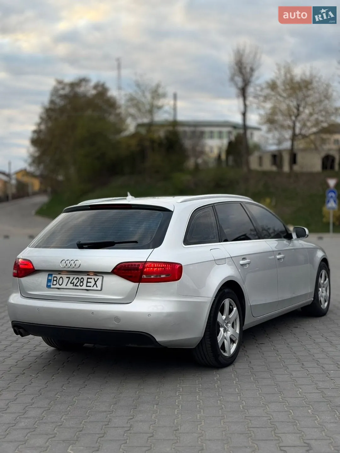 2011 Audi A4 - мініатюра 3
