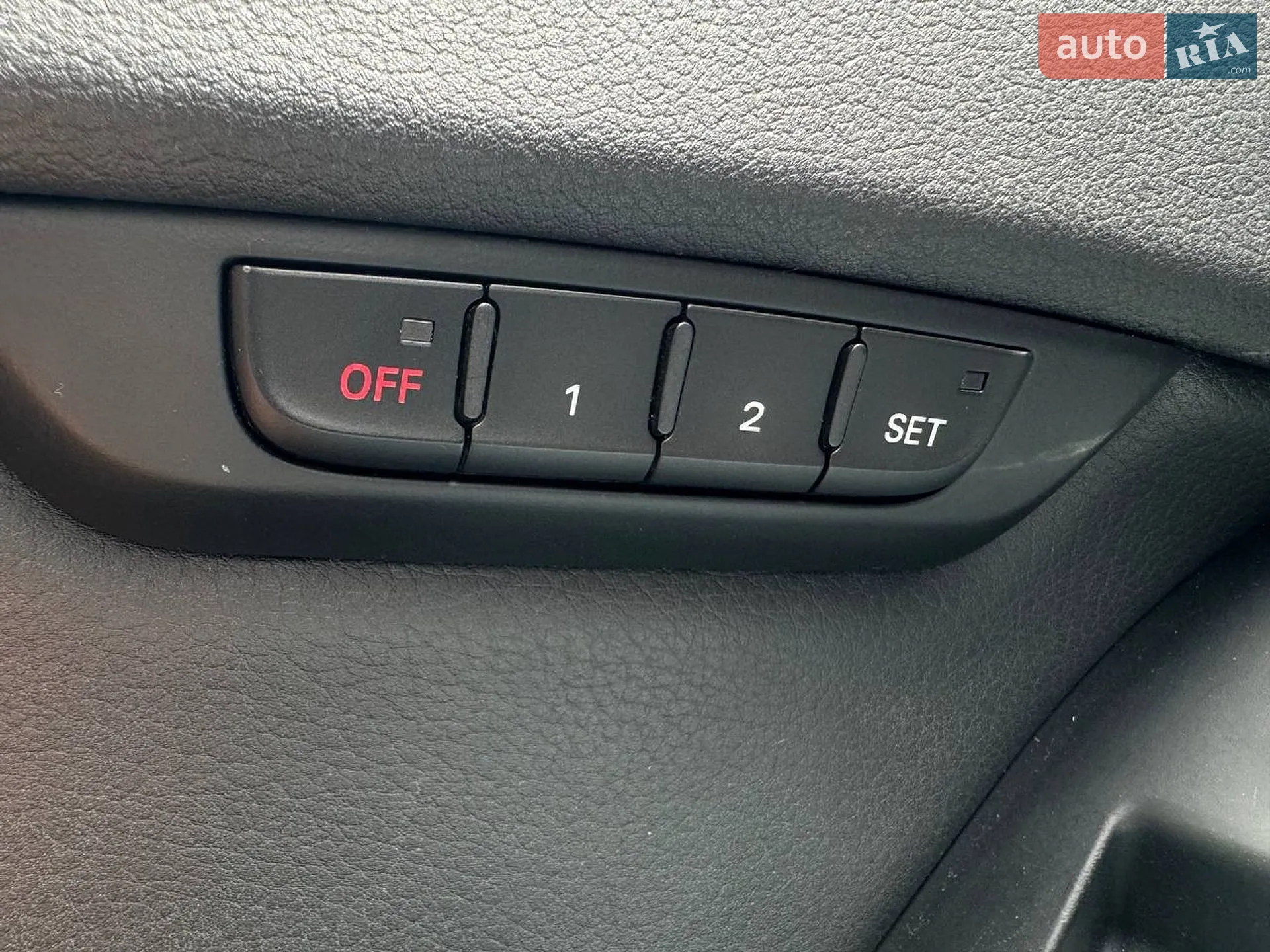 2015 Audi A4 - мініатюра 16