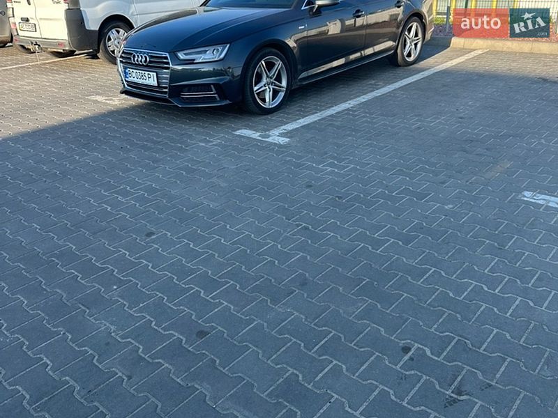 Седан Audi A4 2018 в Львові