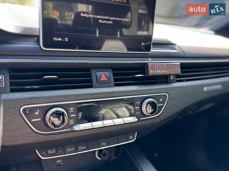 Седан Audi A4 2018 в Львове