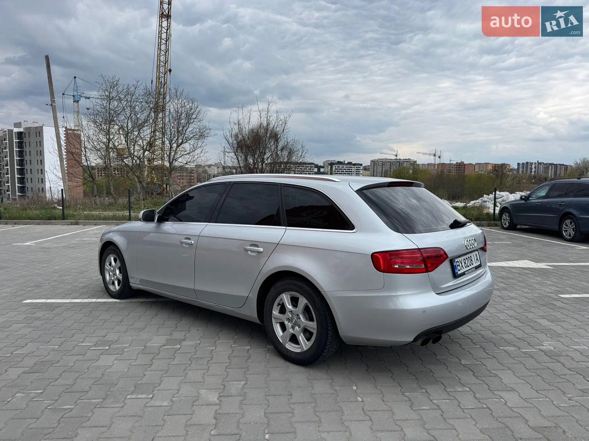 2010 Audi A4 - мініатюра 2