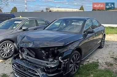 Седан Audi A4 2022 в Львове