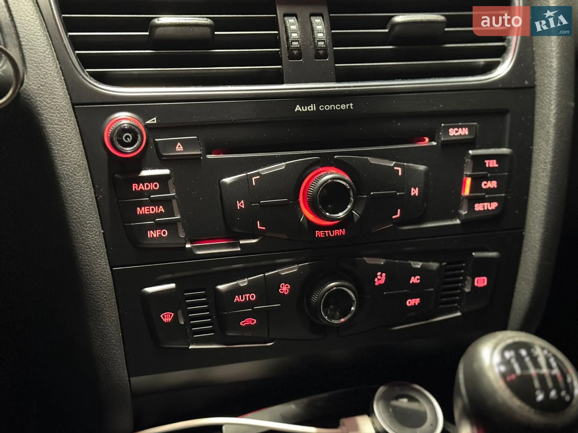2010 Audi A4 - мініатюра 34