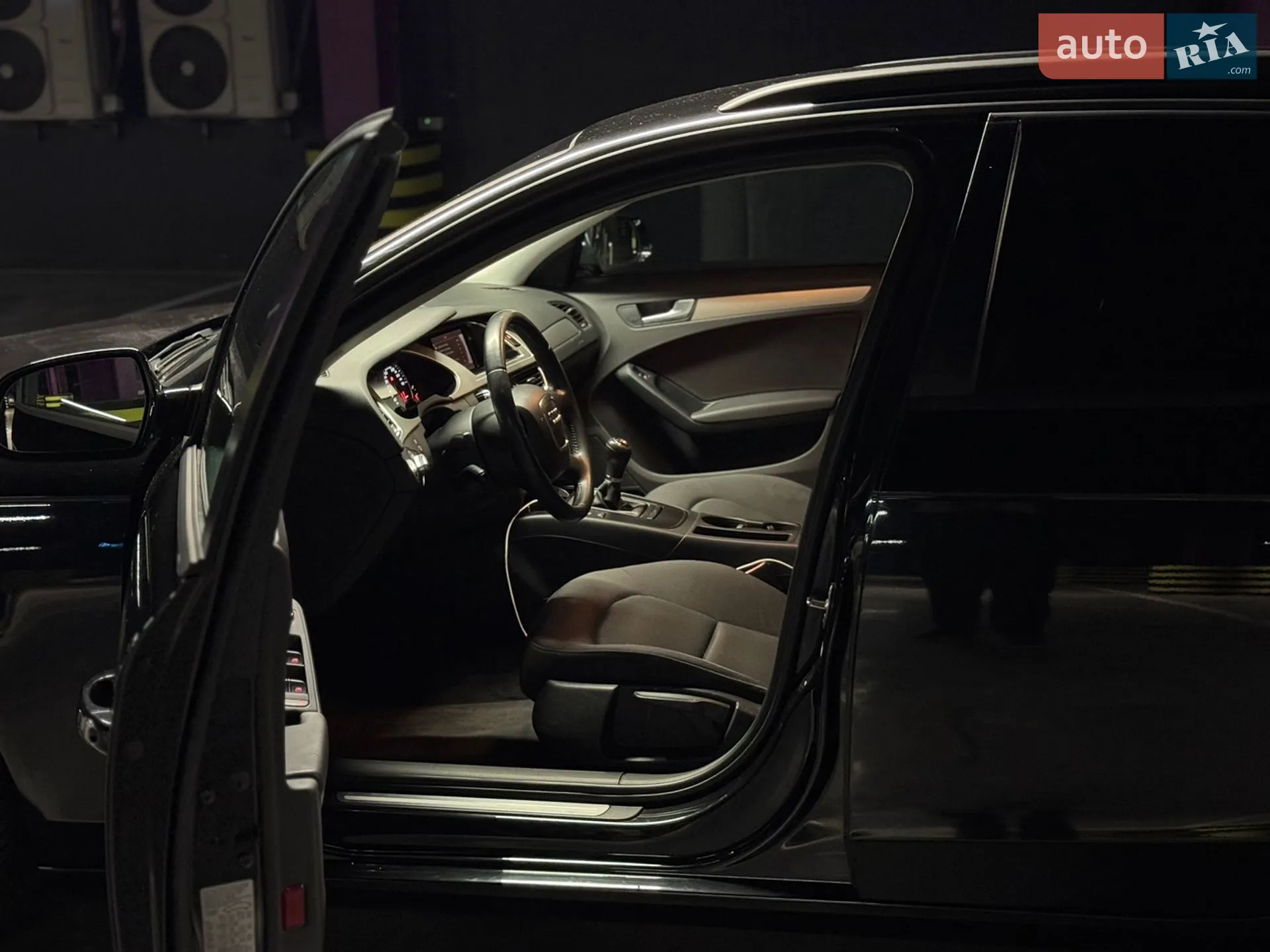 2010 Audi A4 - мініатюра 38