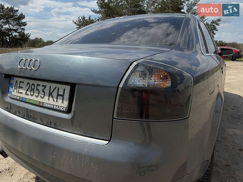 Седан Audi A4 2002 в Днепре