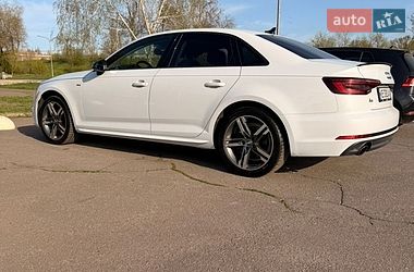 Седан Audi A4 2018 в Кривом Роге