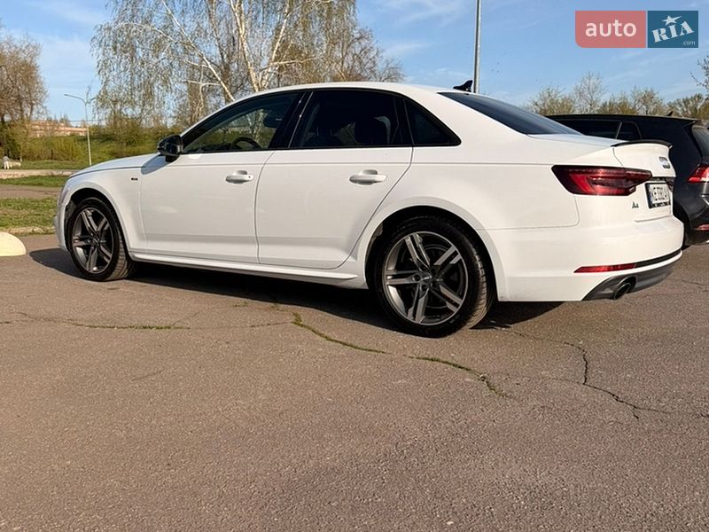 Седан Audi A4 2018 в Кривом Роге