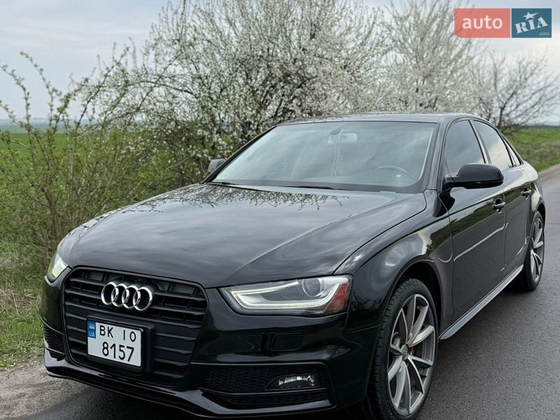 Седан Audi A4 2015 в Ровно