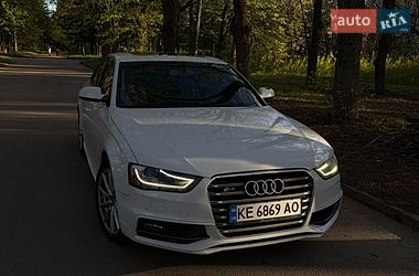 Седан Audi A4 2014 в Днепре