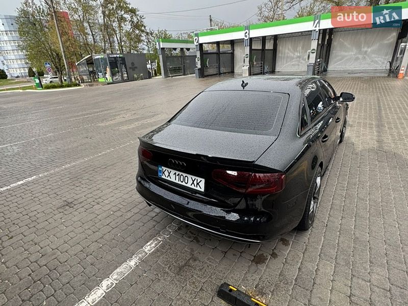 Седан Audi A4 2015 в Харькове