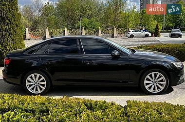 Седан Audi A4 2016 в Львове