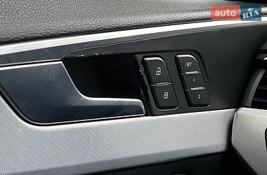 Седан Audi A4 2016 в Львове