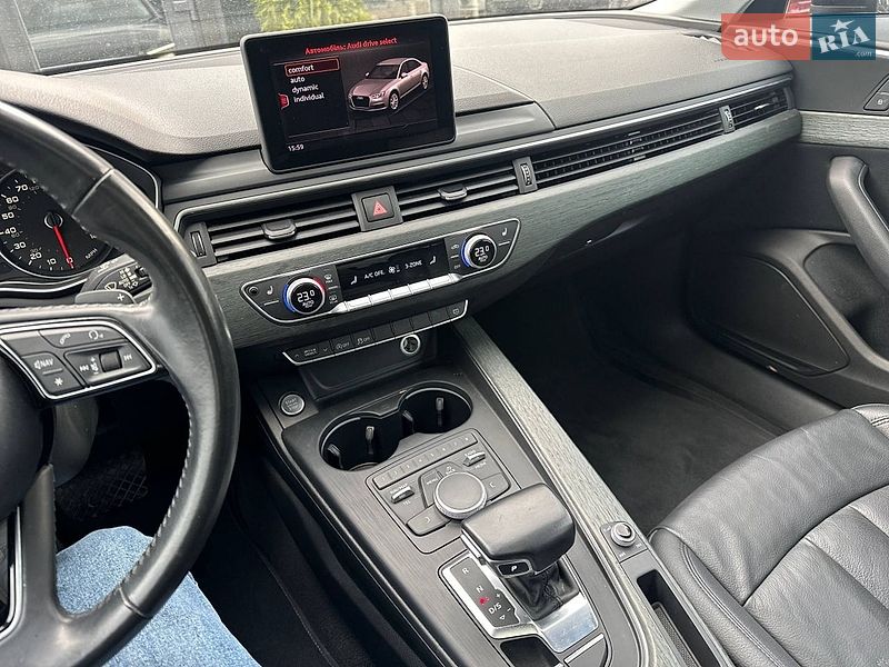 Седан Audi A4 2017 в Львове