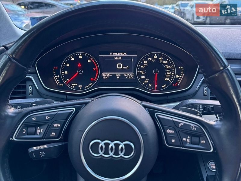 Седан Audi A4 2016 в Киеве