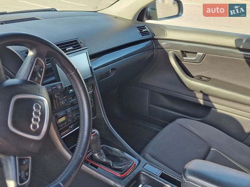 Седан Audi A4 2002 в Вишневому